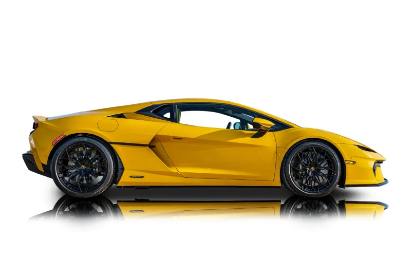 An incredible side shot photo of aLamborghini Temerario that you should buy.