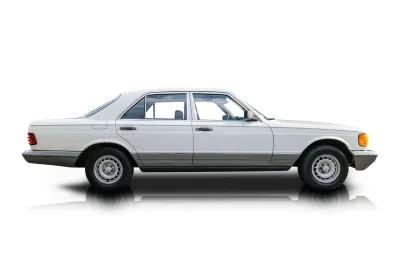 Passenger side photo of 1985 Mercedes-Benz 300SD