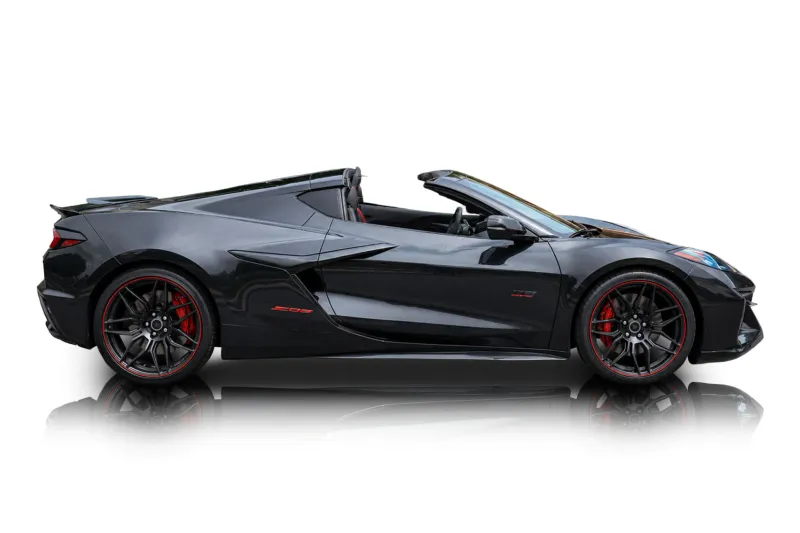 An incredible side shot photo of aChevrolet Corvette that you should buy.