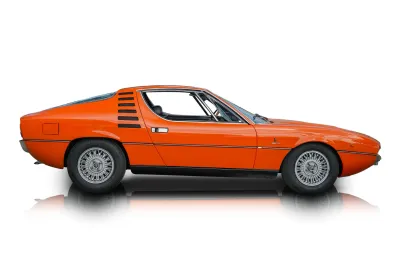 Passenger side photo of 1971 Alfa Romeo Montreal