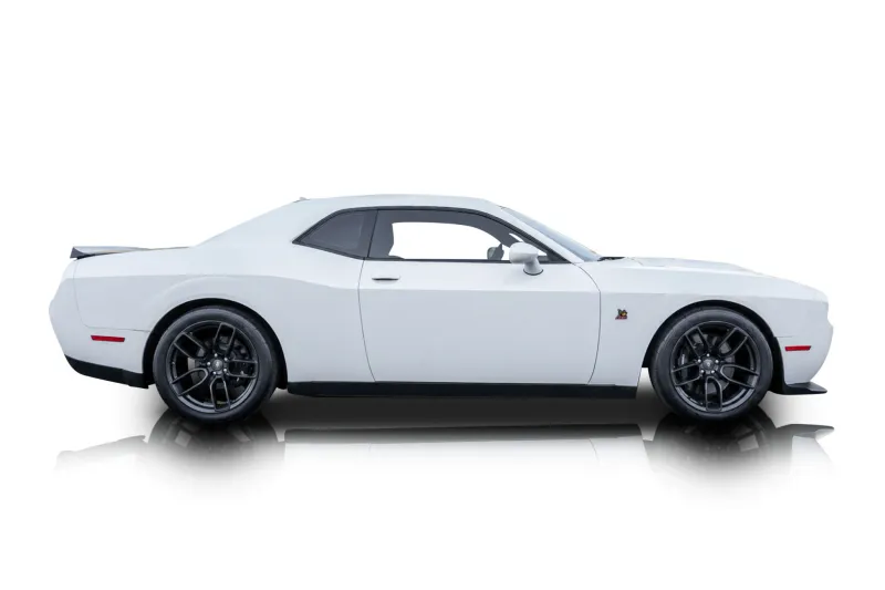An incredible side shot photo of aDodge Challenger that you should buy.