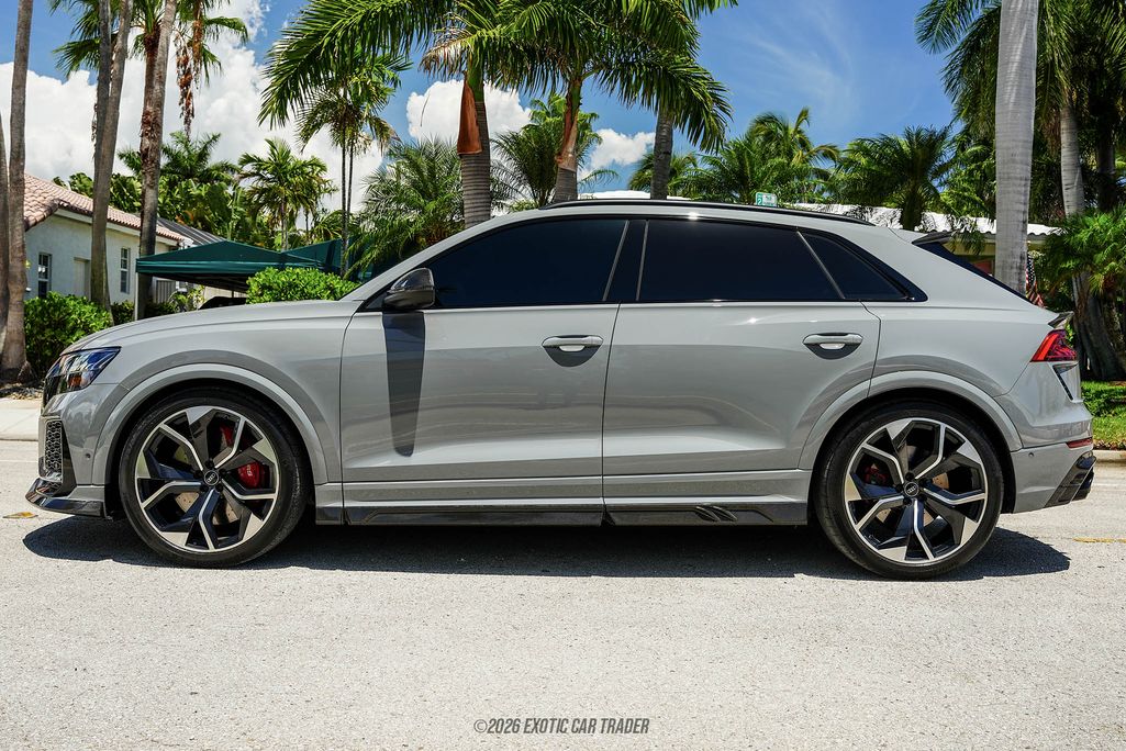 2024 Audi RS Q8 for sale