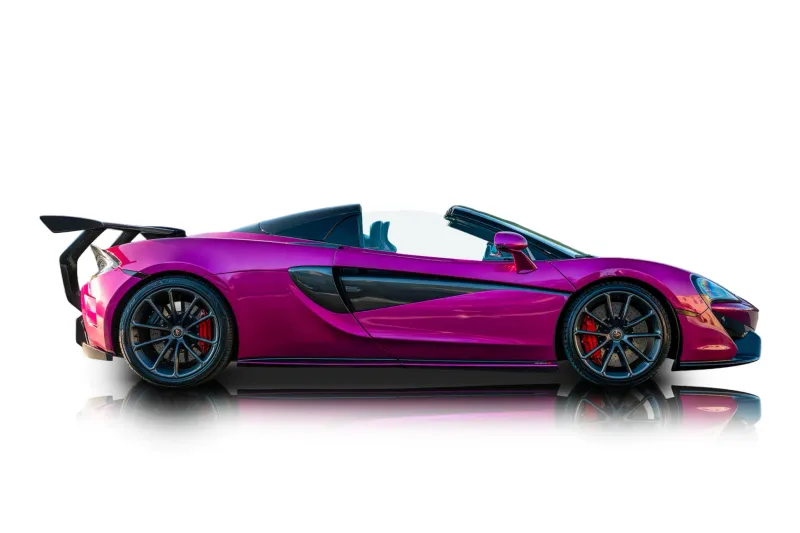 An incredible side shot photo of aMcLaren 570S that you should buy.
