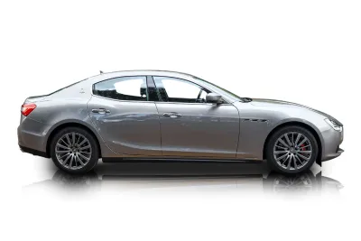 Passenger side photo of 2017 Maserati Ghibli