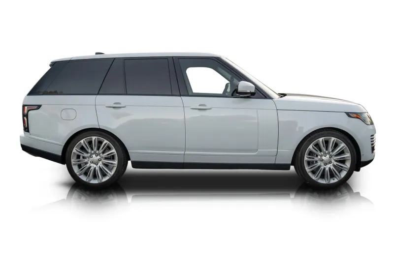 An incredible side shot photo of aLand Rover Range Rover that you should buy.