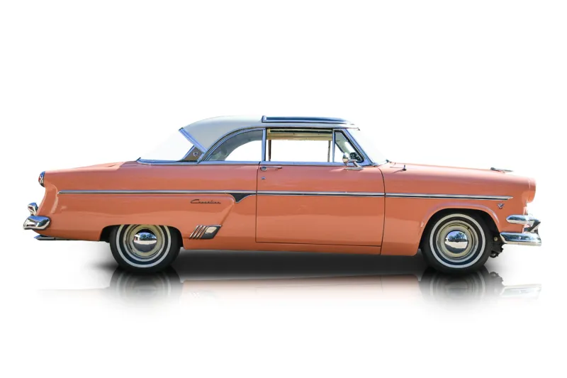 An incredible side shot photo of aFord Crestline that you should buy.