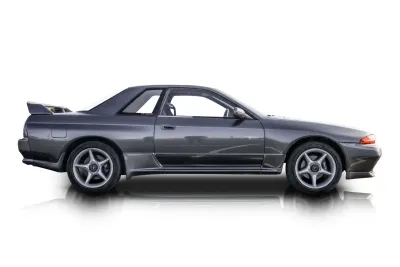 Passenger side photo of 1989 Nissan Skyline