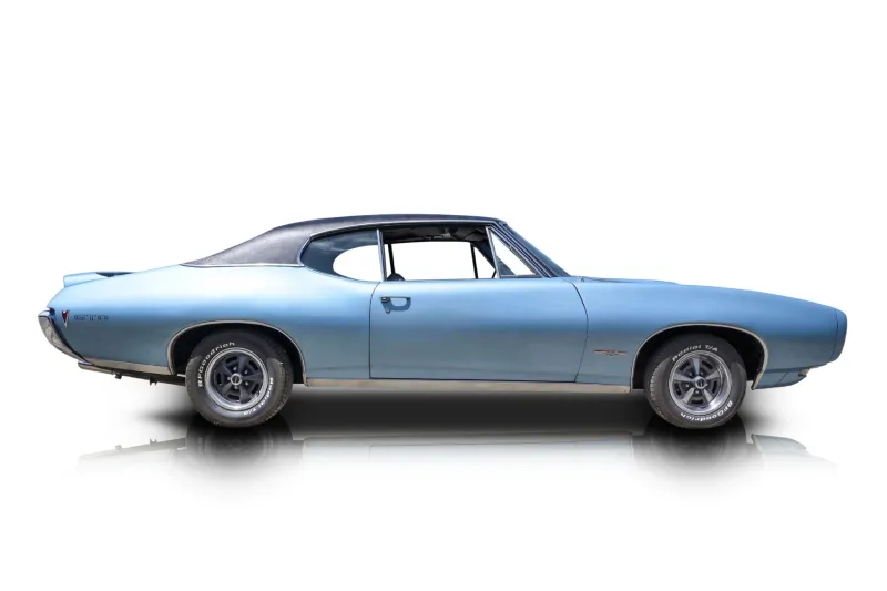An incredible side shot photo of aPontiac GTO that you should buy.