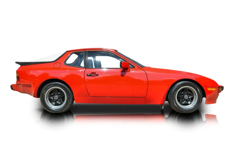 An incredible side shot photo of aPorsche 944 that you should buy.