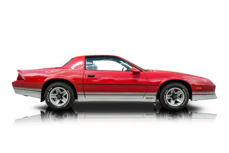 An incredible side shot photo of aChevrolet Camaro that you should buy.