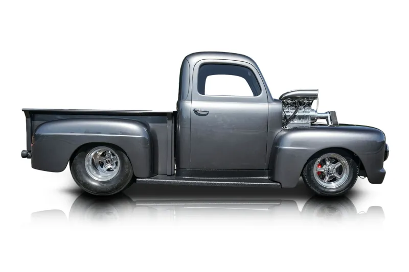 An incredible side shot photo of aFord F-1 that you should buy.