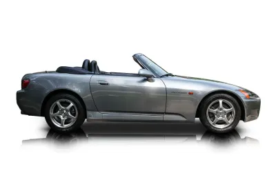 Passenger side photo of 2000 Honda S2000
