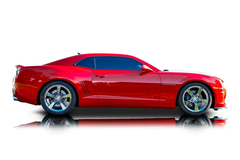 An incredible side shot photo of aChevrolet Camaro that you should buy.