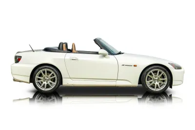 Passenger side photo of 2004 Honda S2000