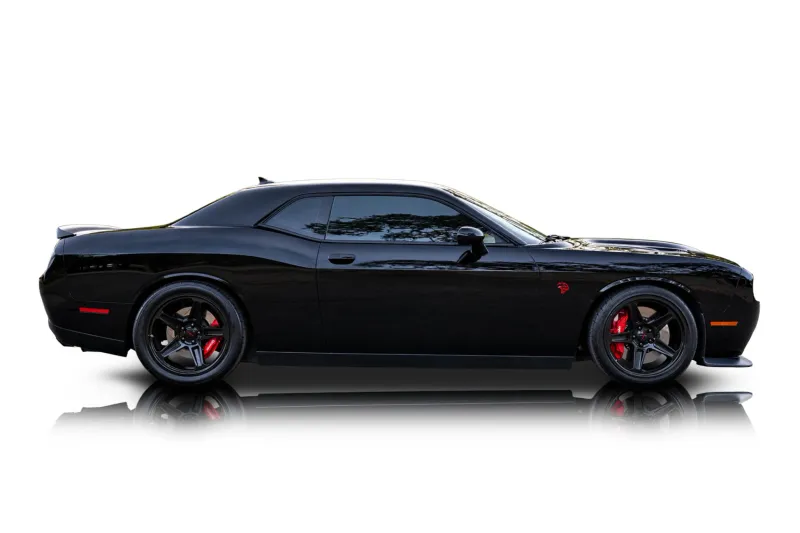 An incredible side shot photo of aDodge Challenger that you should buy.