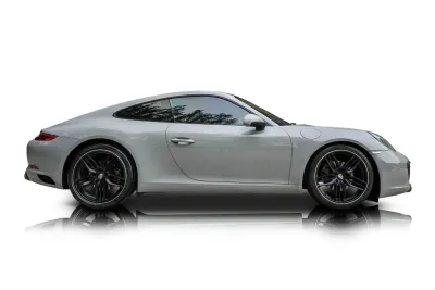 Passenger side photo of 2019 Porsche 911