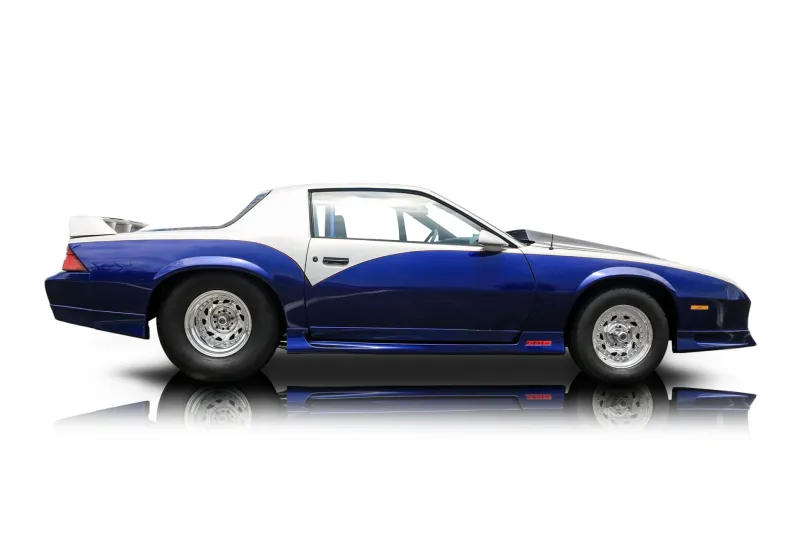 An incredible side shot photo of aChevrolet Camaro that you should buy.