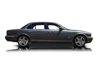 Passenger side photo of 2006 Jaguar XJ