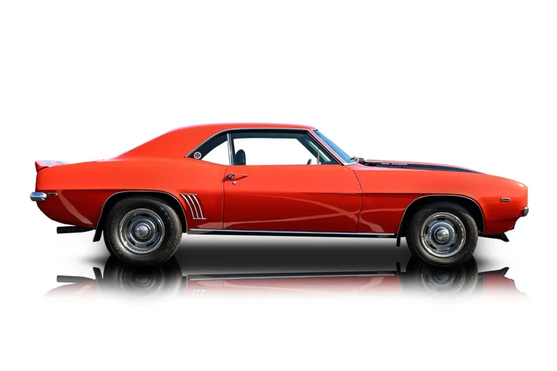 An incredible side shot photo of aChevrolet Camaro that you should buy.