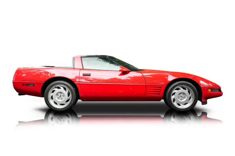 An incredible side shot photo of aChevrolet Corvette that you should buy.