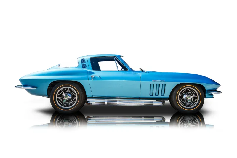 An incredible side shot photo of aChevrolet Corvette that you should buy.