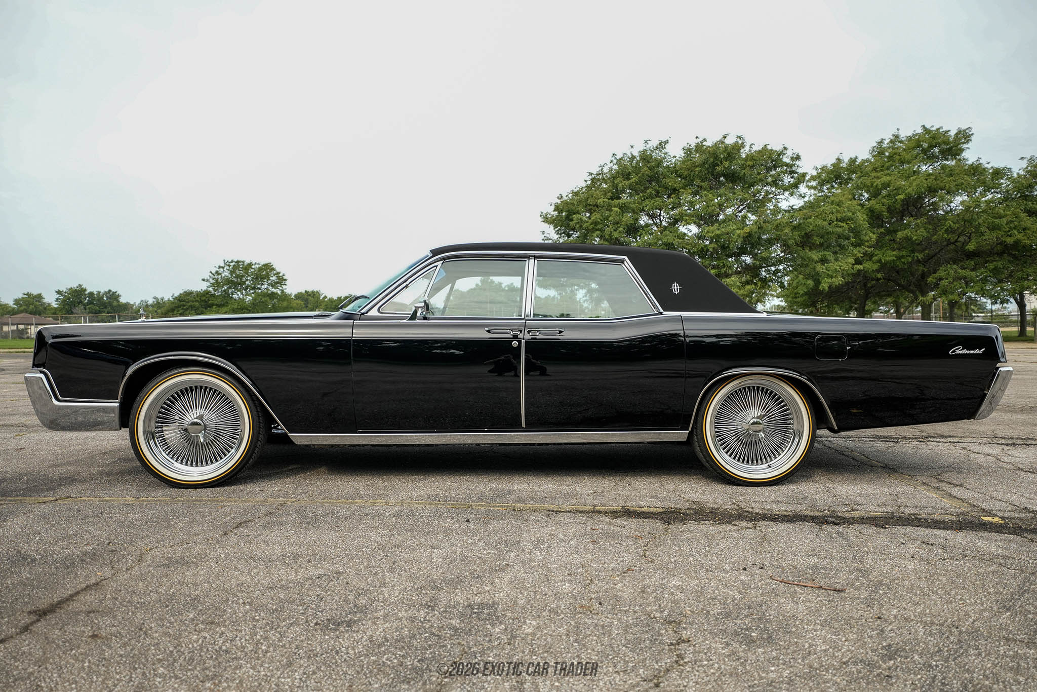 希少！激レア！当時物！amt '67 LINCOLN Continental 1967 Lincoln Continental Sedan for Sale | Exotic Car Trader (Lot