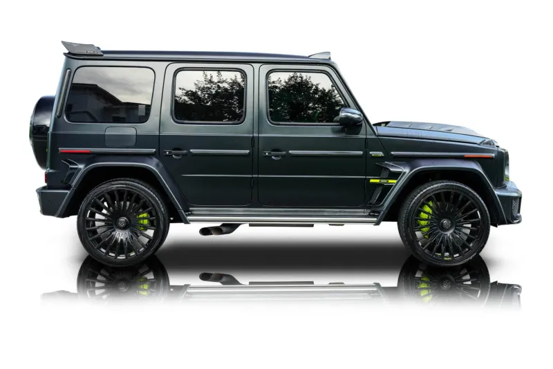 An incredible side shot photo of aMercedes-Benz G63 AMG that you should buy.