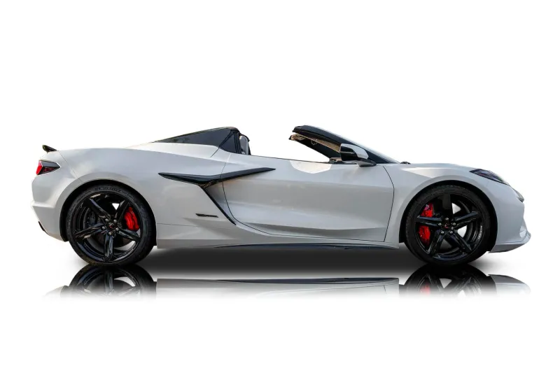 An incredible side shot photo of aChevrolet Corvette that you should buy.