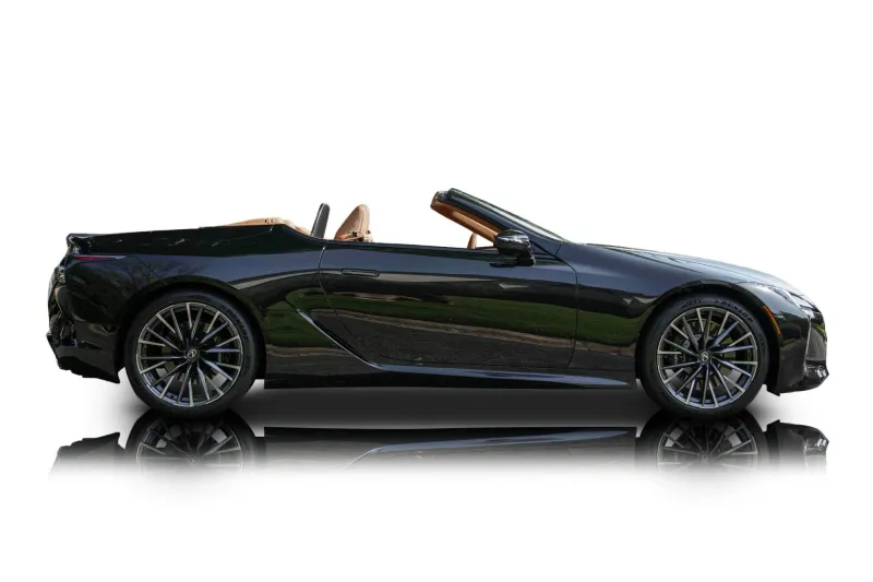An incredible side shot photo of aLexus LC500 that you should buy.