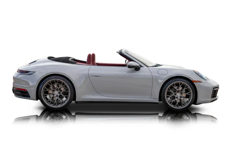 An incredible side shot photo of aPorsche 911 that you should buy.