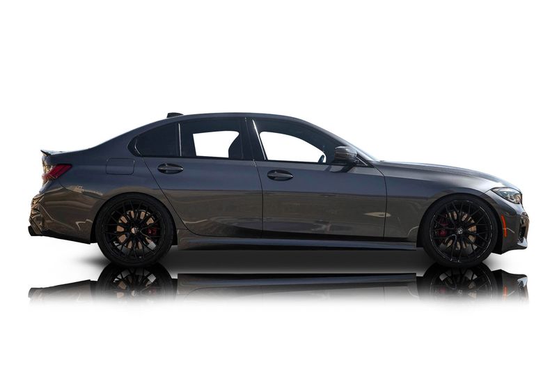 An incredible side shot photo of aBMW M340i that you should buy.