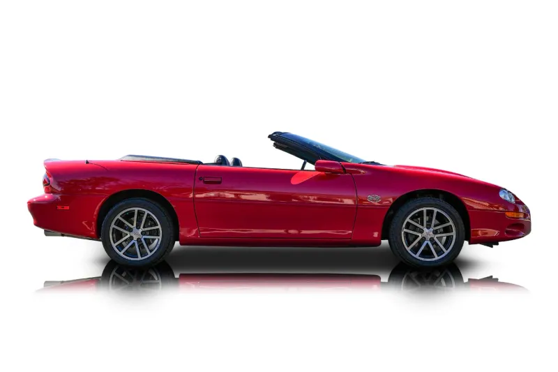 An incredible side shot photo of aChevrolet Camaro that you should buy.