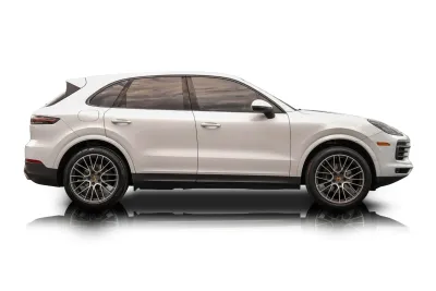 Passenger side photo of 2020 Porsche Cayenne