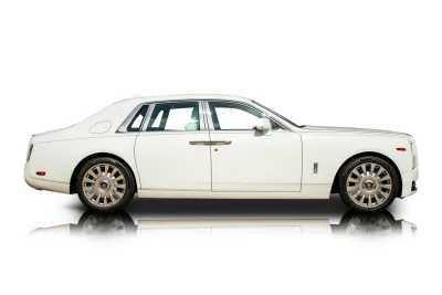 Passenger side photo of 2020 Rolls-Royce Phantom