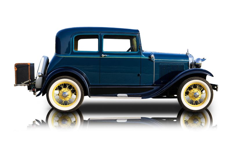 An incredible side shot photo of aFord Model A that you should buy.