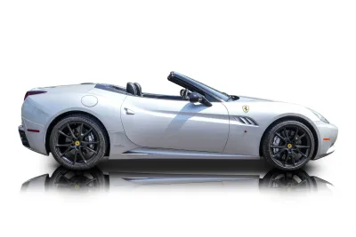 Passenger side photo of 2012 Ferrari California