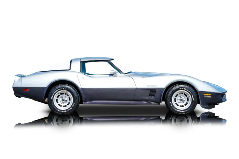 An incredible side shot photo of aChevrolet Corvette that you should buy.