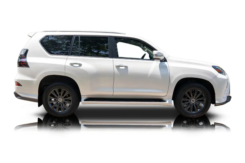 An incredible side shot photo of aLexus GX460 that you should buy.