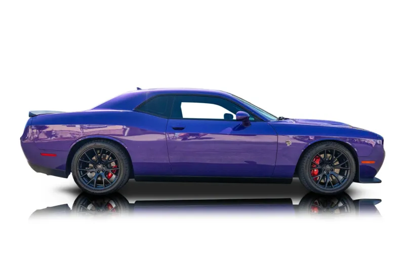 An incredible side shot photo of aDodge Challenger that you should buy.
