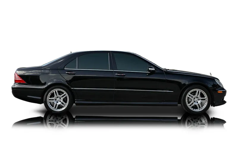 An incredible side shot photo of aMercedes-Benz S430 that you should buy.