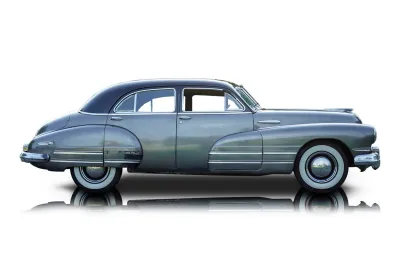 Passenger side photo of 1942 Buick Super