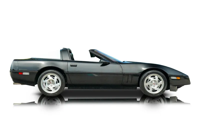 An incredible side shot photo of aChevrolet Corvette that you should buy.
