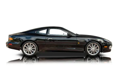 Passenger side photo of 2000 Aston Martin DB7