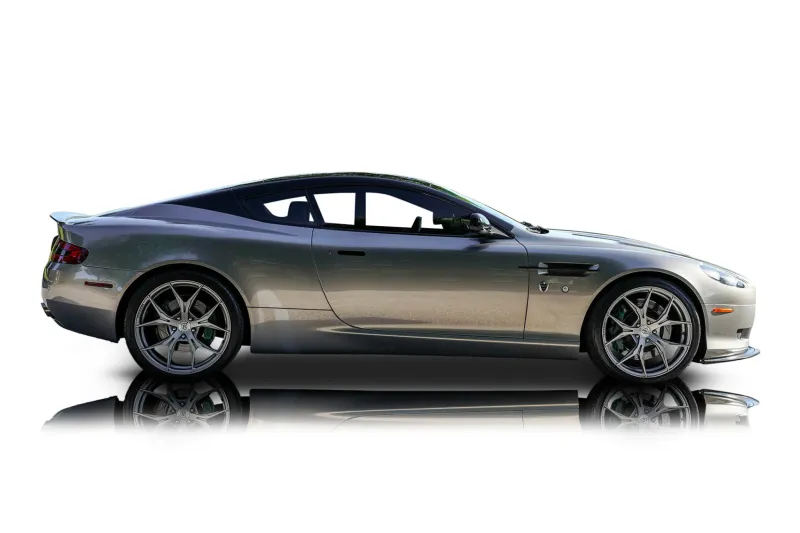An incredible side shot photo of aAston Martin DB9 that you should buy.
