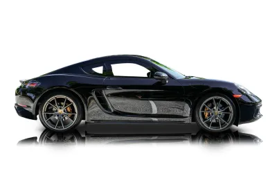 Passenger side photo of 2017 Porsche 718 Cayman