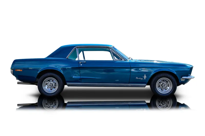 An incredible side shot photo of aFord Mustang that you should buy.