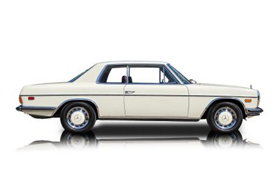 Passenger side photo of 1971 Mercedes-Benz 250