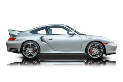 Passenger side photo of 2002 Porsche 911