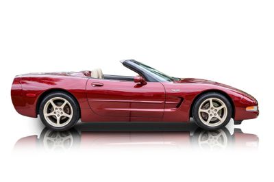 Passenger side photo of 2003 Chevrolet Corvette