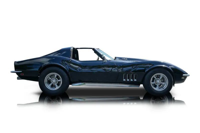 An incredible side shot photo of aChevrolet Corvette that you should buy.